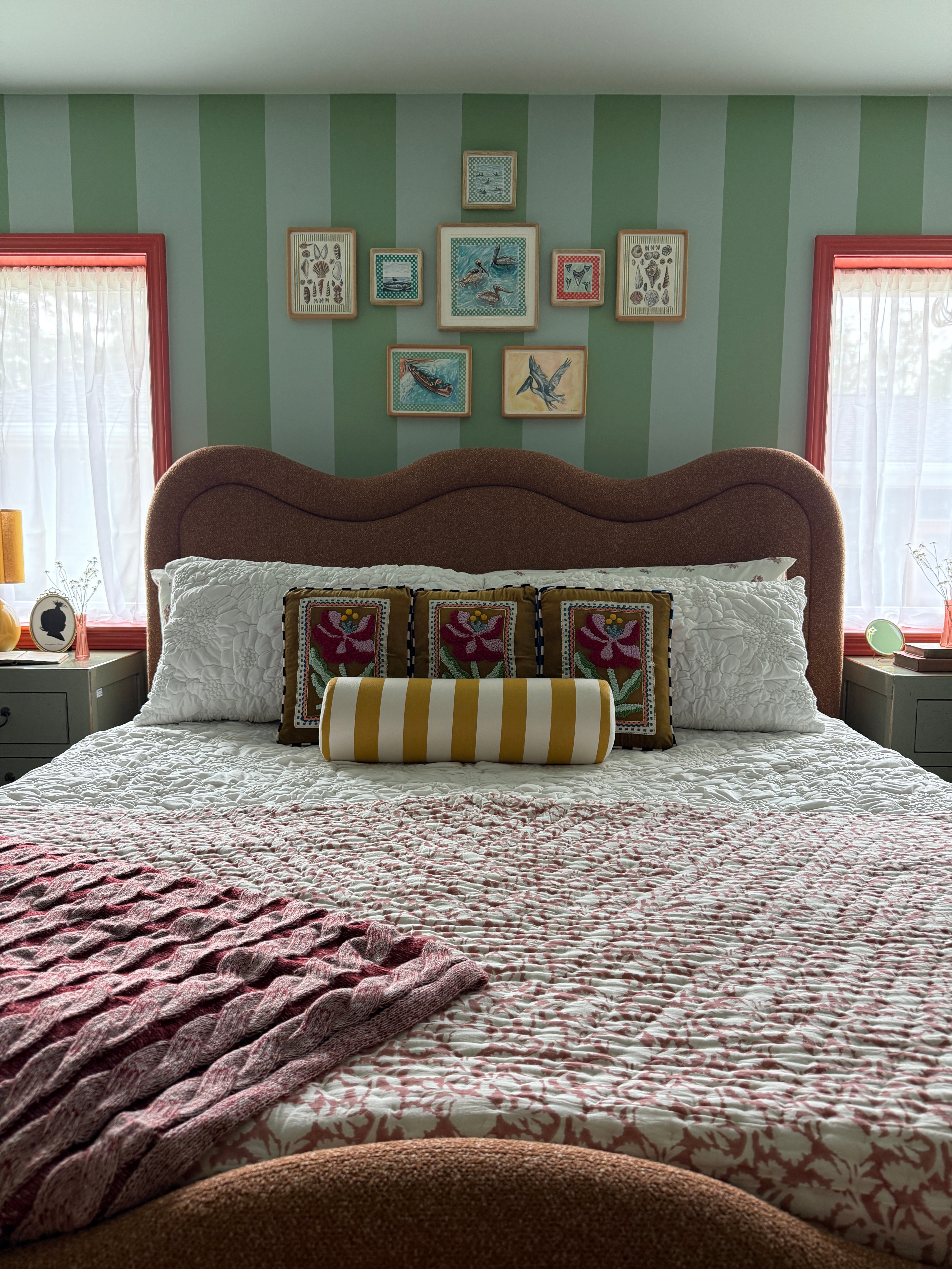 Colorful and cozy bedroom by Gray Benko Home